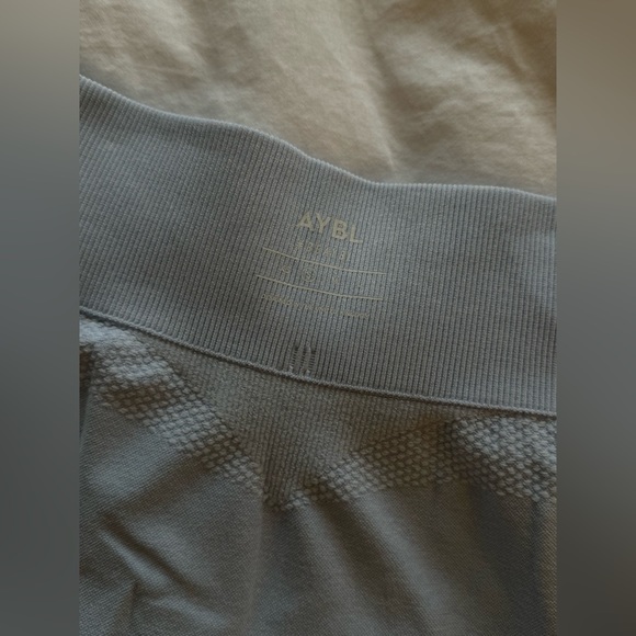 AYBL USA - Motion Seamless Sky Blue Gym Workout Set - Picture 9 of 9